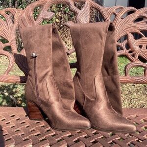 NWT Marc Fisher LTD Okun OTK Vegan Leather Tie Back Dark Brown Boot